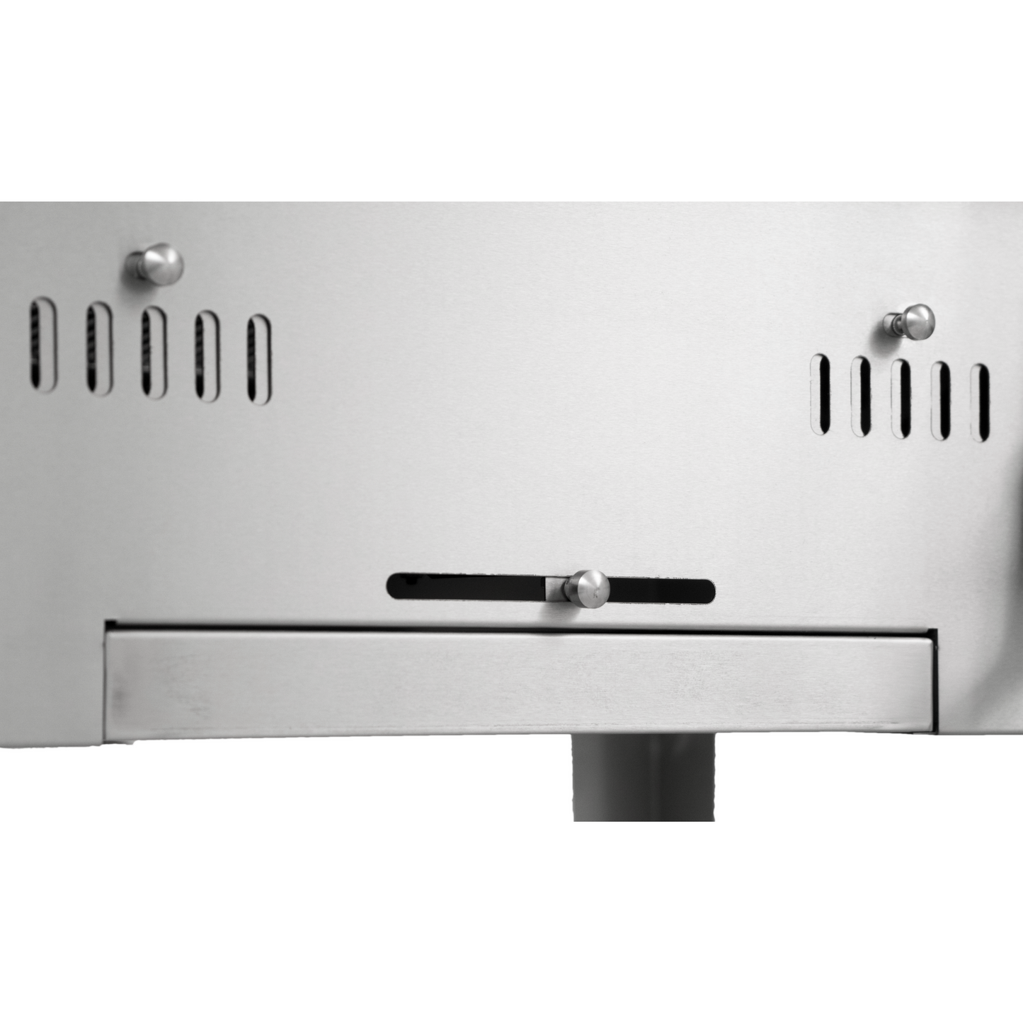Bull Bison 30" Freestanding Specialty Charcoal Grill | Freestanding on Cart