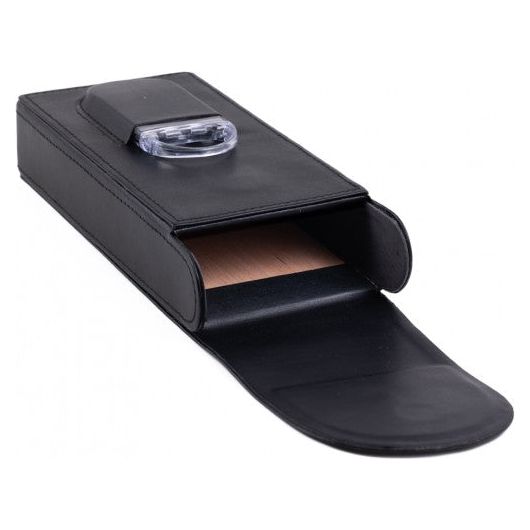 3 Cigar Leather Case with Magnetic Closure & Cutter