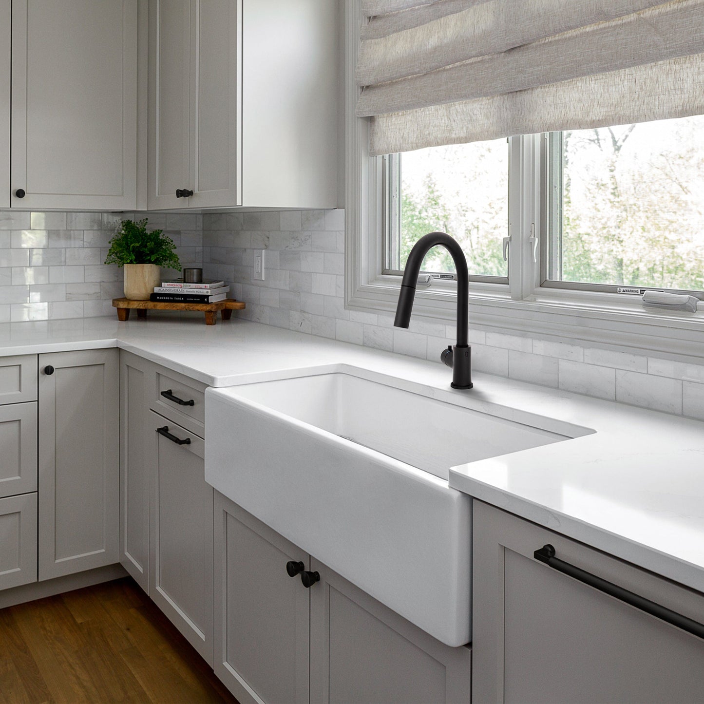 ZLINE Gemini Touchless Kitchen Faucet (GEM-KFS-MB)