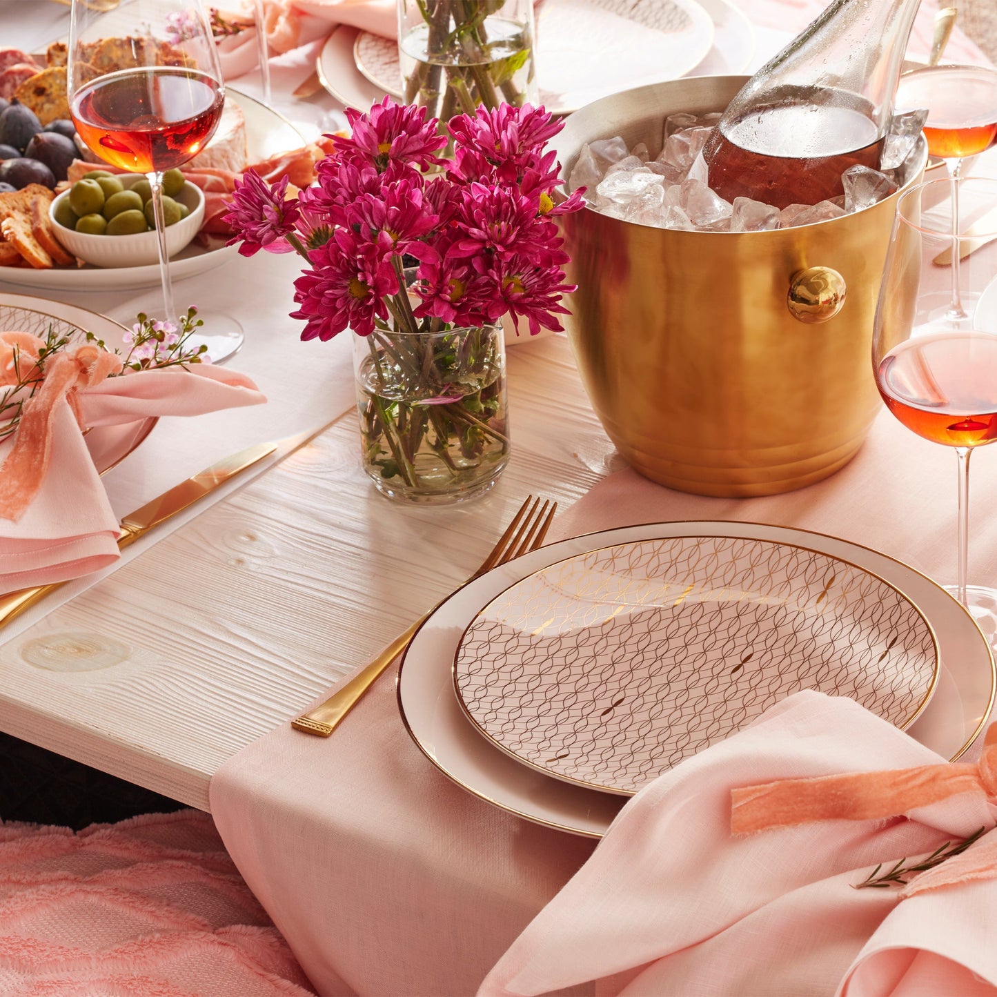 Trianna 12-piece Dinnerware Set