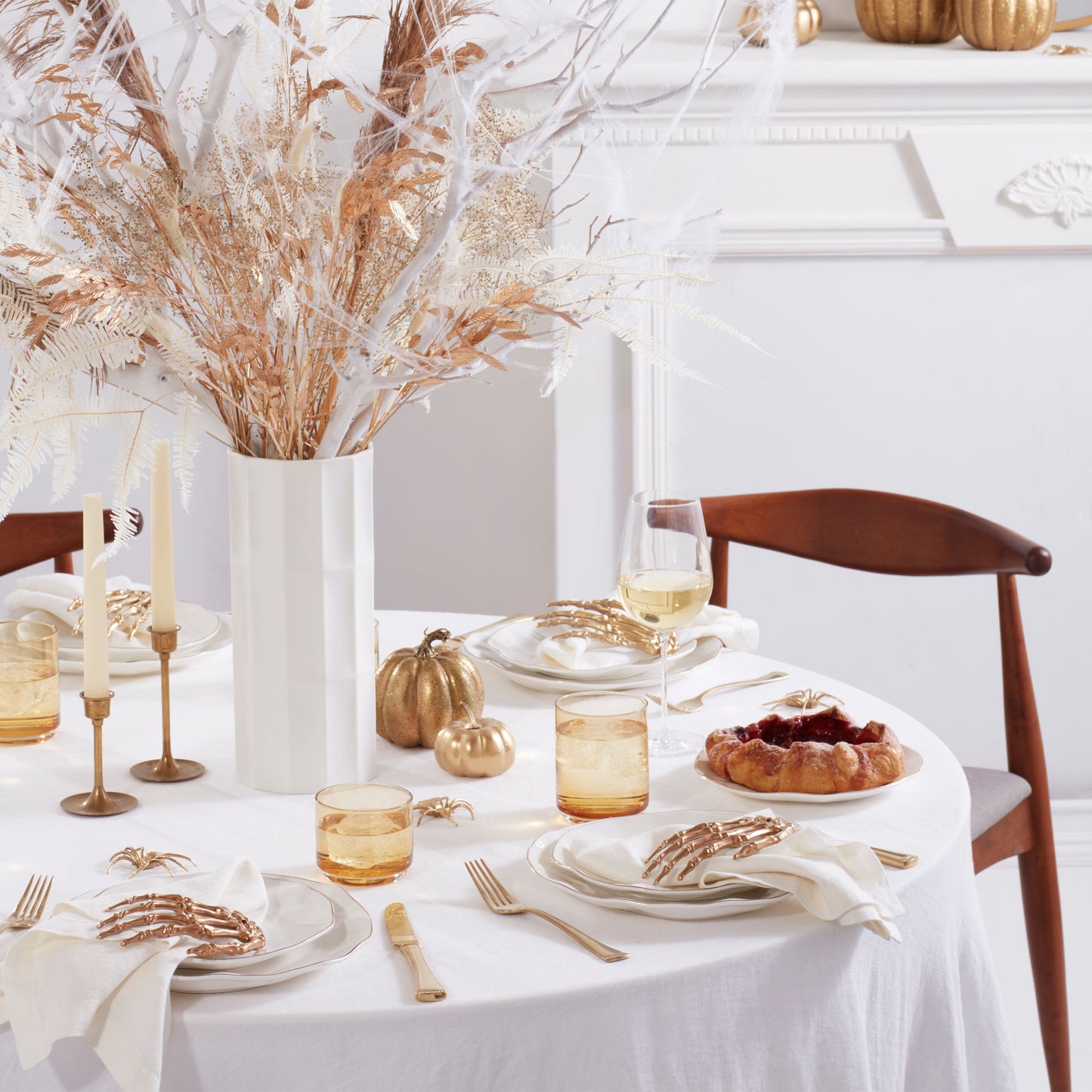 Blue Bay White 12-Piece Dinnerware Set