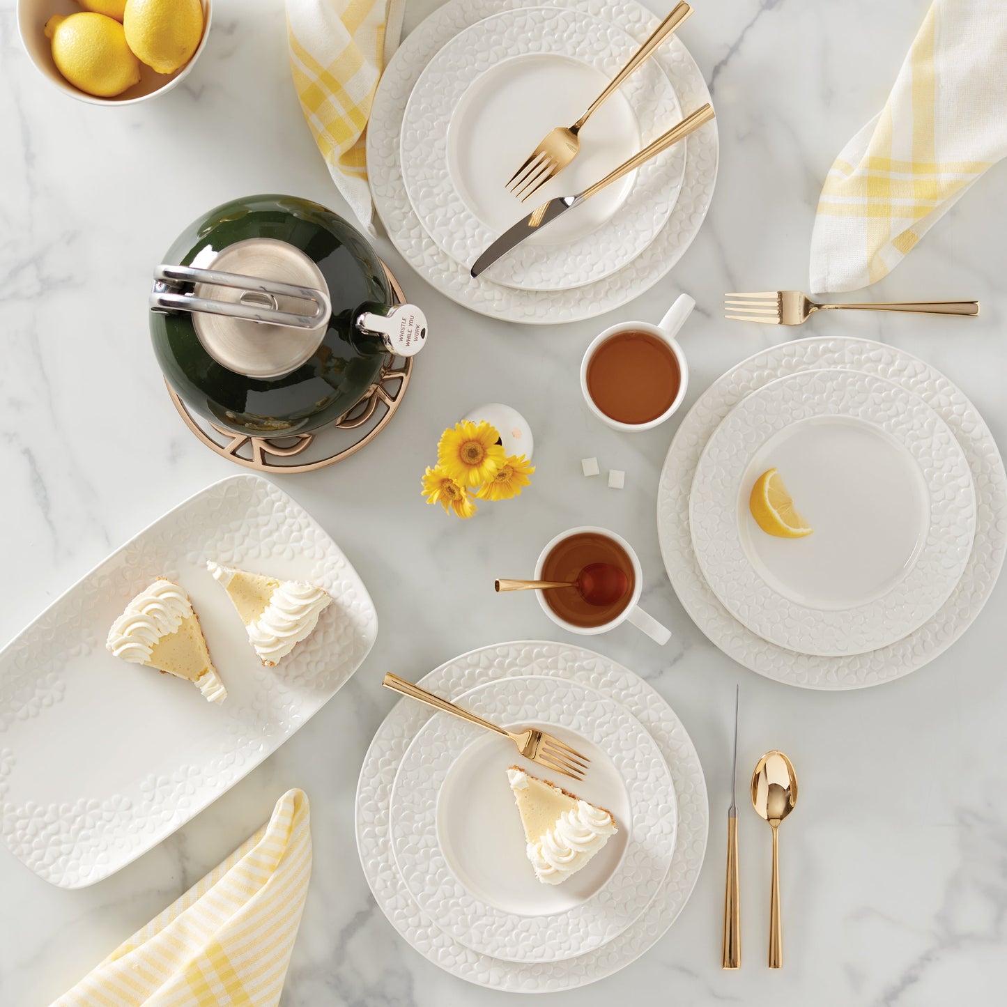 Blossom Lane 16-Piece Dinnerware Set