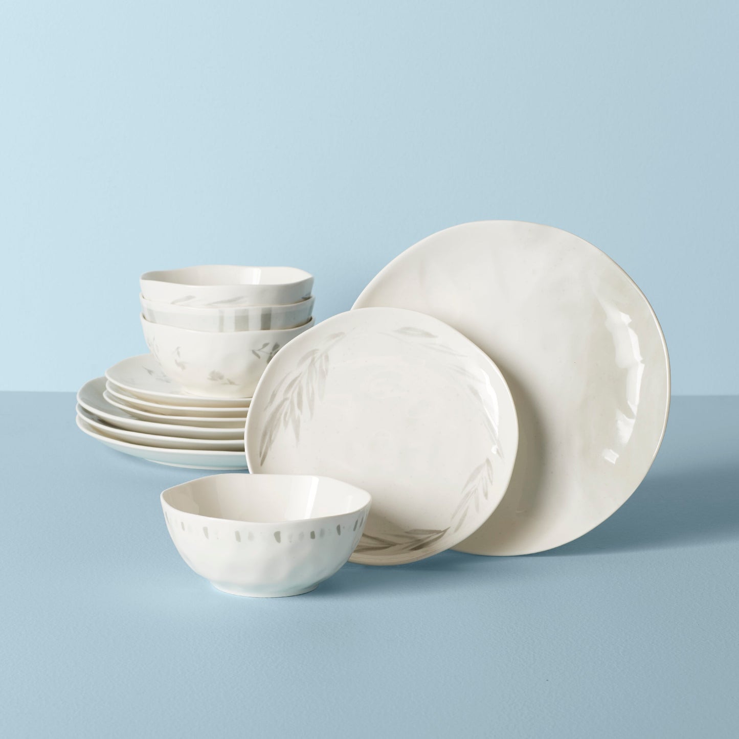 Oyster Bay 12-Piece Dinnerware Set