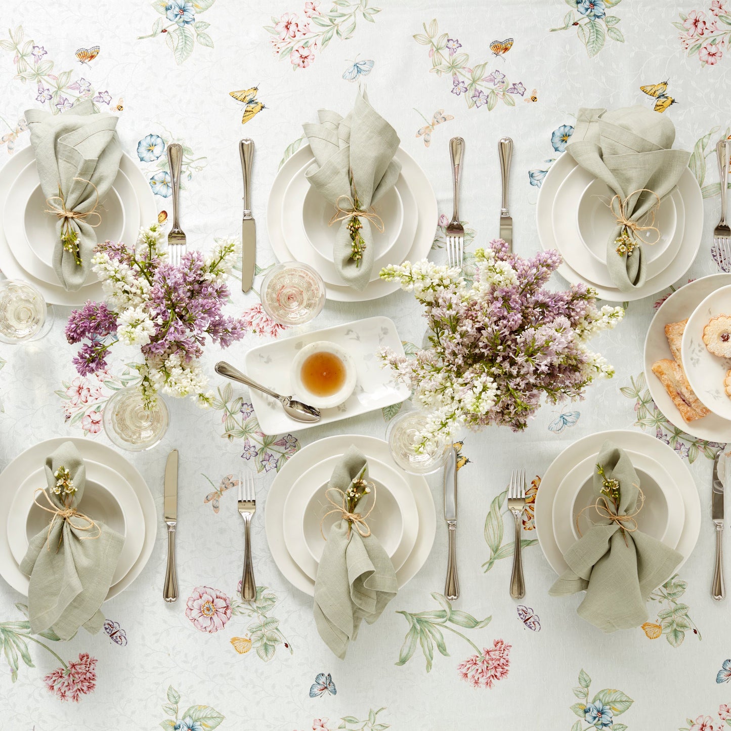 Bay Colors 12-Piece Dinnerware Set