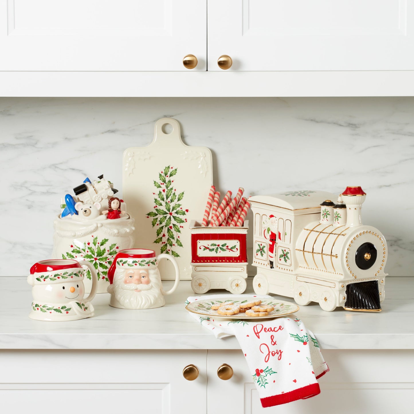 Holiday Train 5-Piece Serving Set