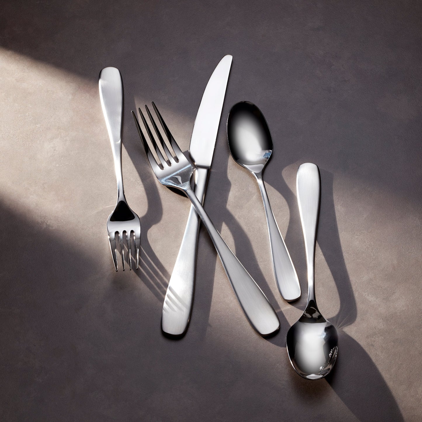 Oneida Peyton 42 Piece Everyday Flatware Set