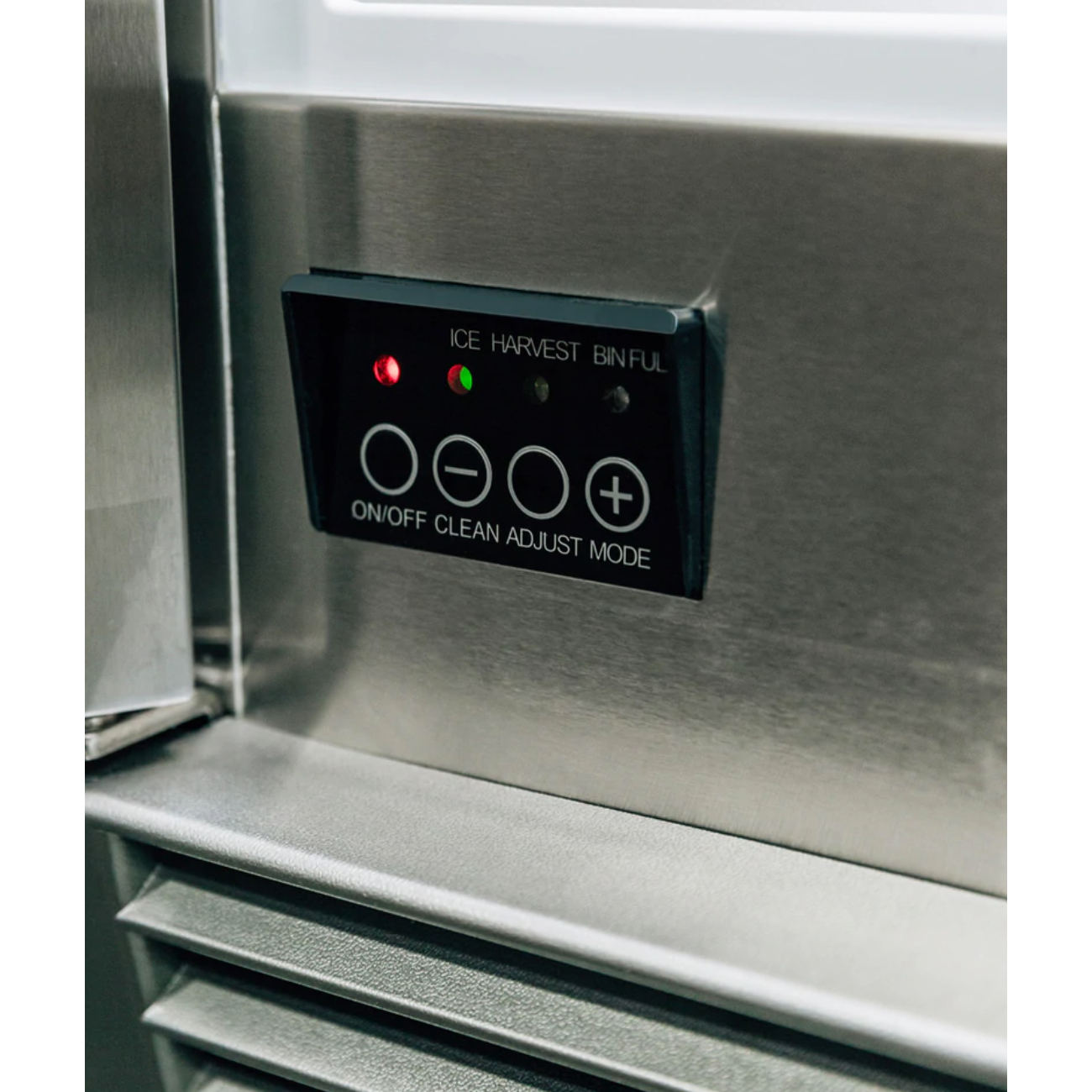 Summerset 15" Outdoor Rated Ice Maker w/Stainless Door