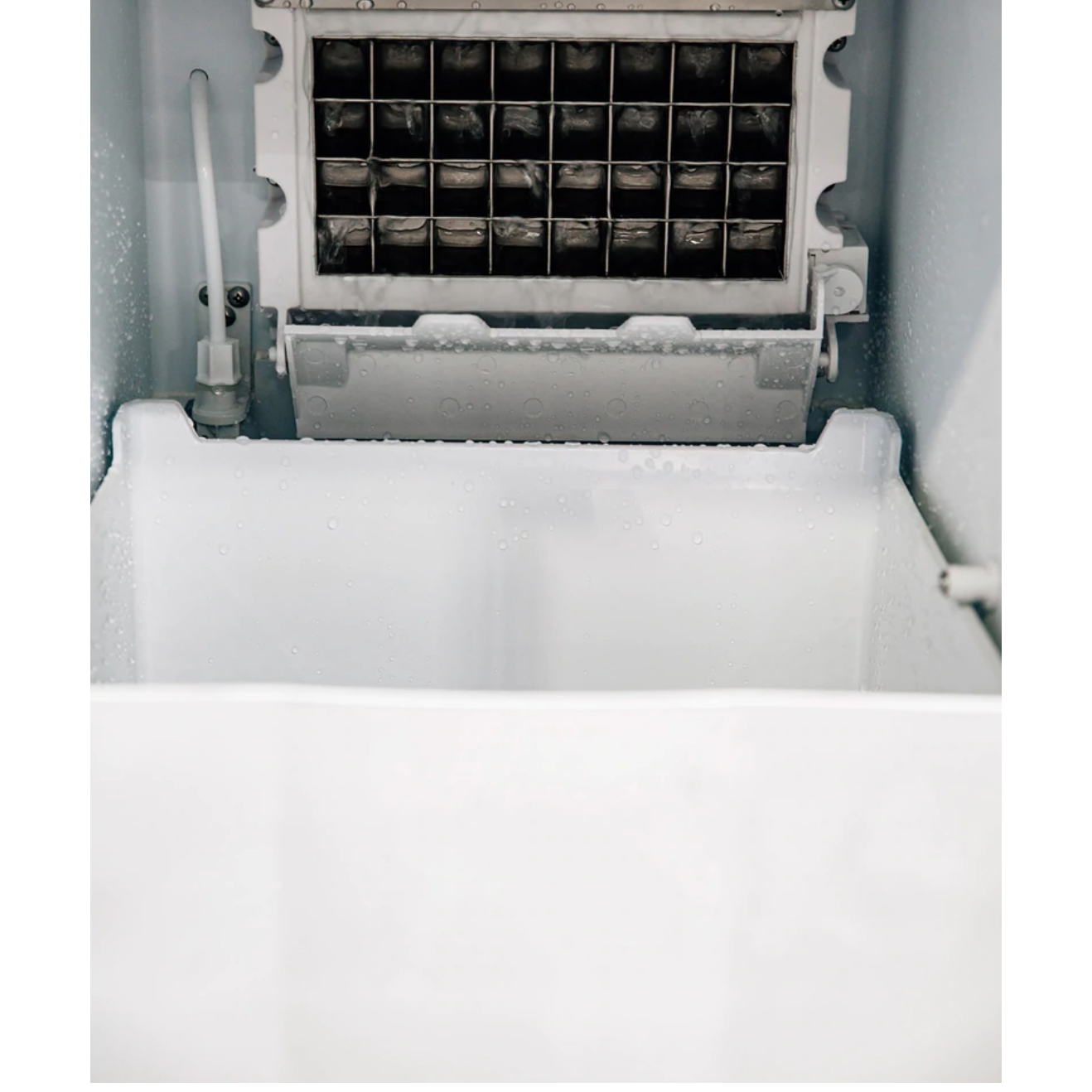 Summerset 15" Outdoor Rated Ice Maker w/Stainless Door