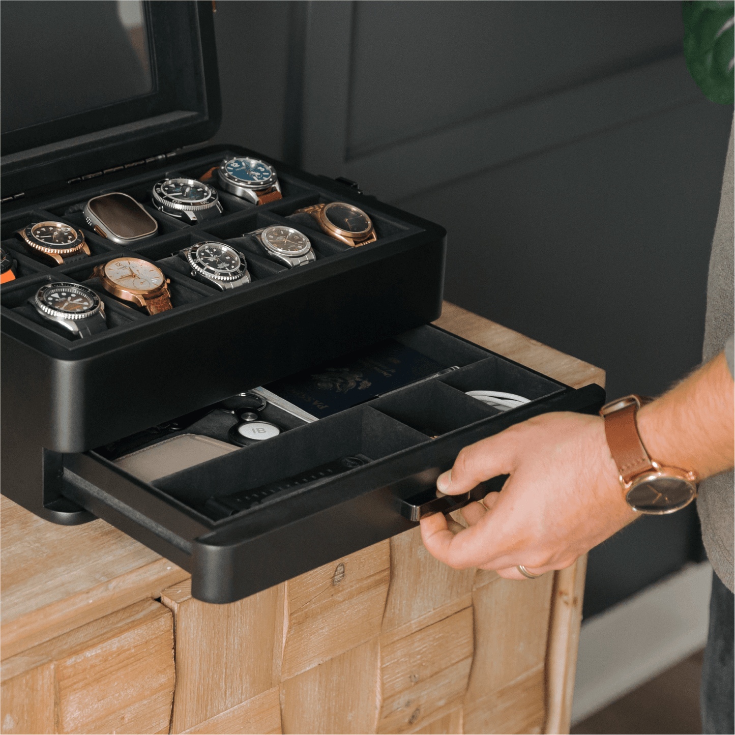10 Slot Military Watch Box - Black Edition