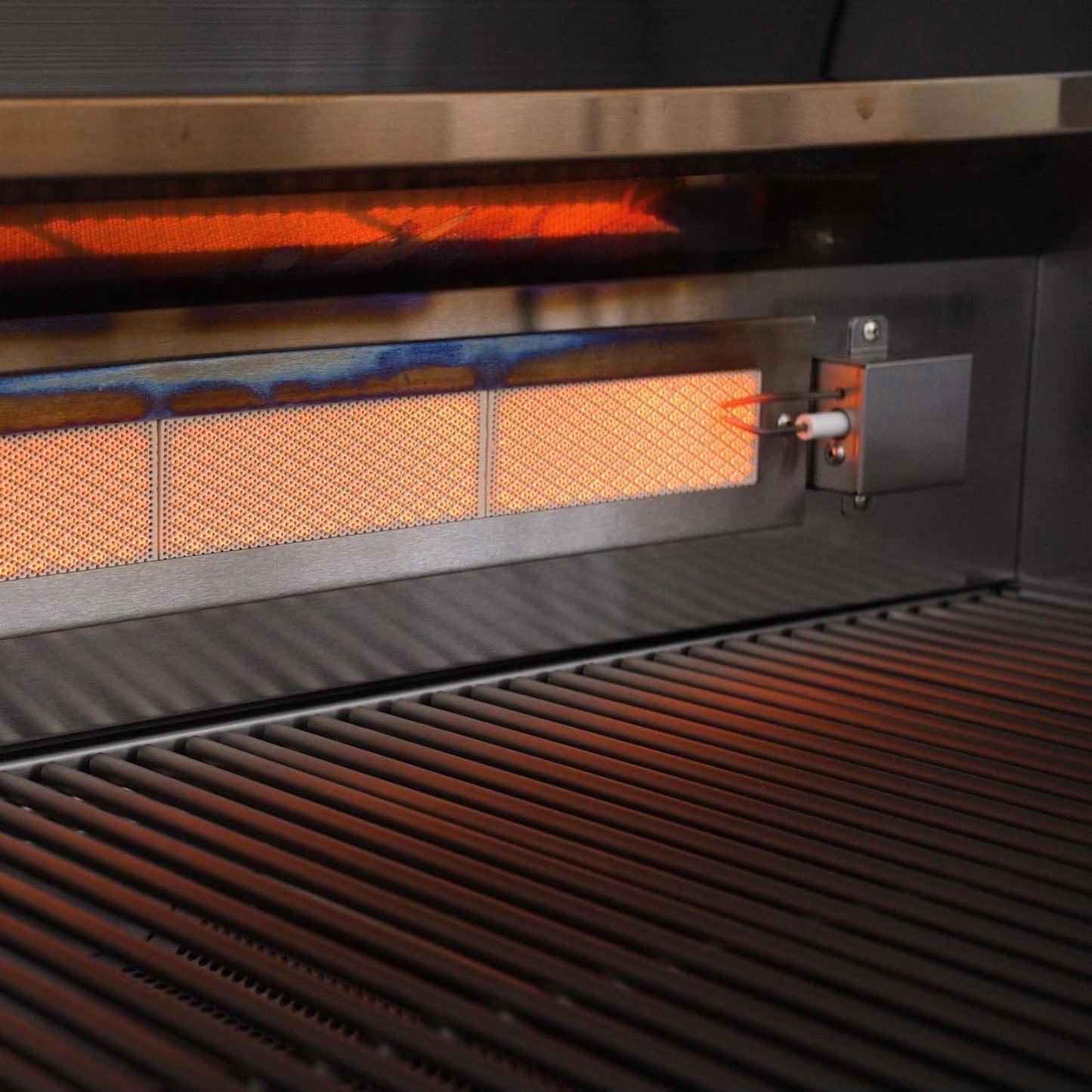 Blaze Premium LTE 32" 4-Burner Gas Grill With Rear Infrared Burner