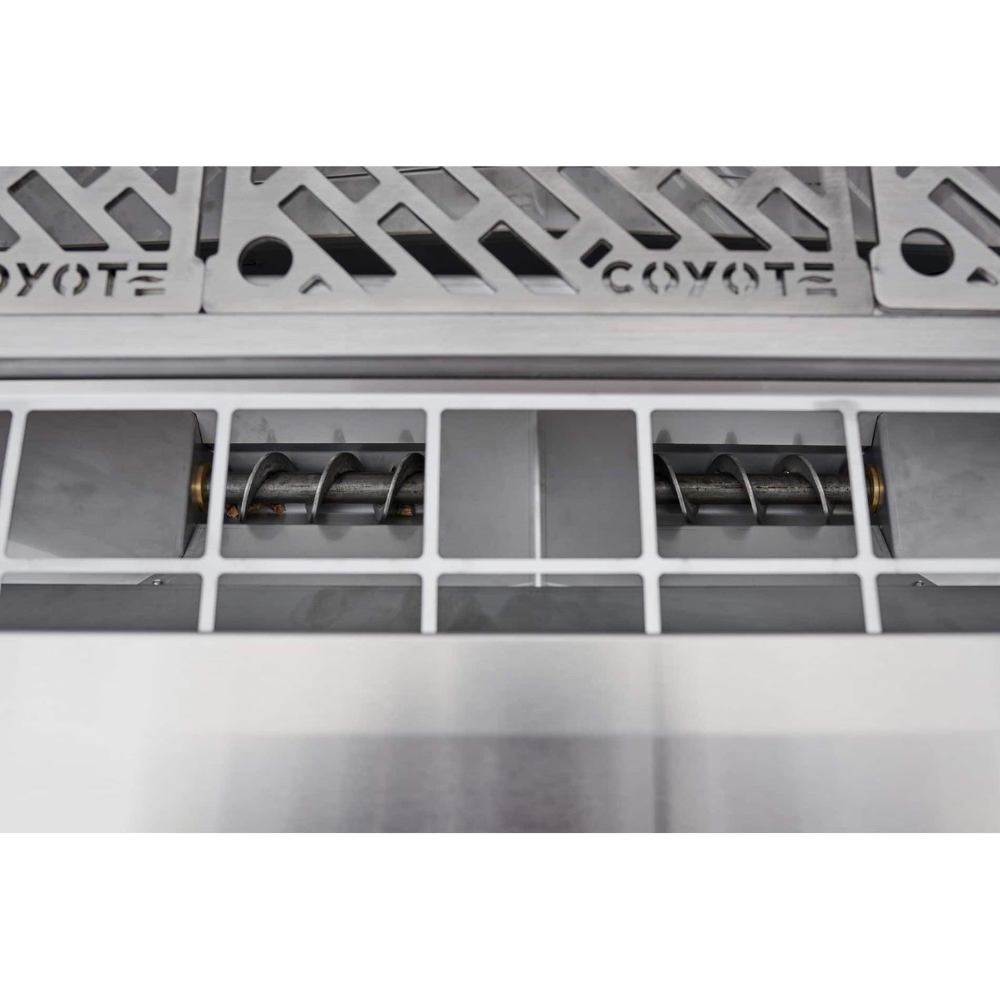 Coyote 28" Freestanding Cart Pellet Grill / C1P28-FS