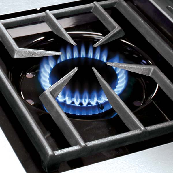 Broil King Imperial S 690i 6-Burner Gas Grill Center - With Rotisserie & Side Burner - Stainless Steel - 897844 LP / 897847 NG