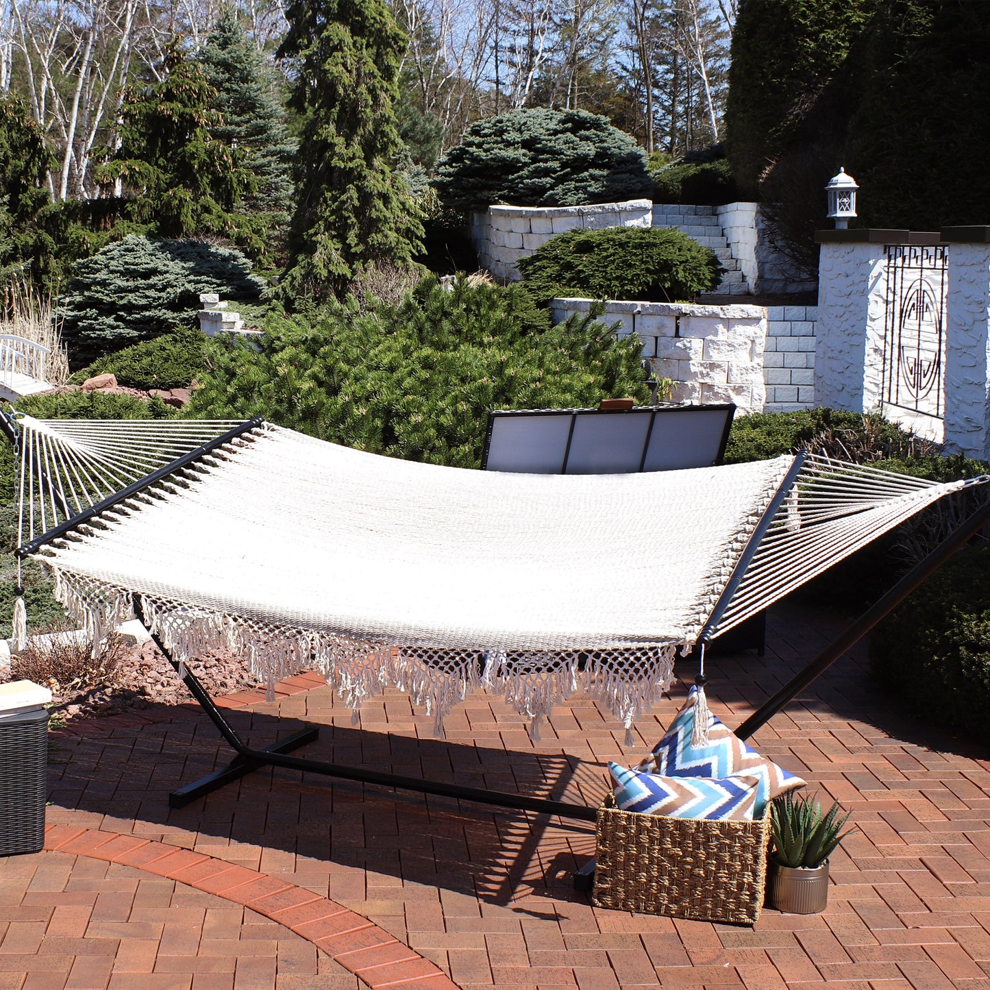 Woven Double Hammock with Spreader Bars | Crocheted Fringe Edges