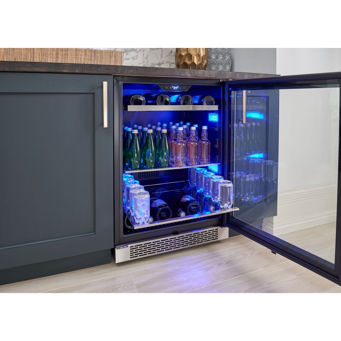 Zephyr Presrv 24" Single Zone Beverage Center | Holds 112 Cans | PRB24C01BG