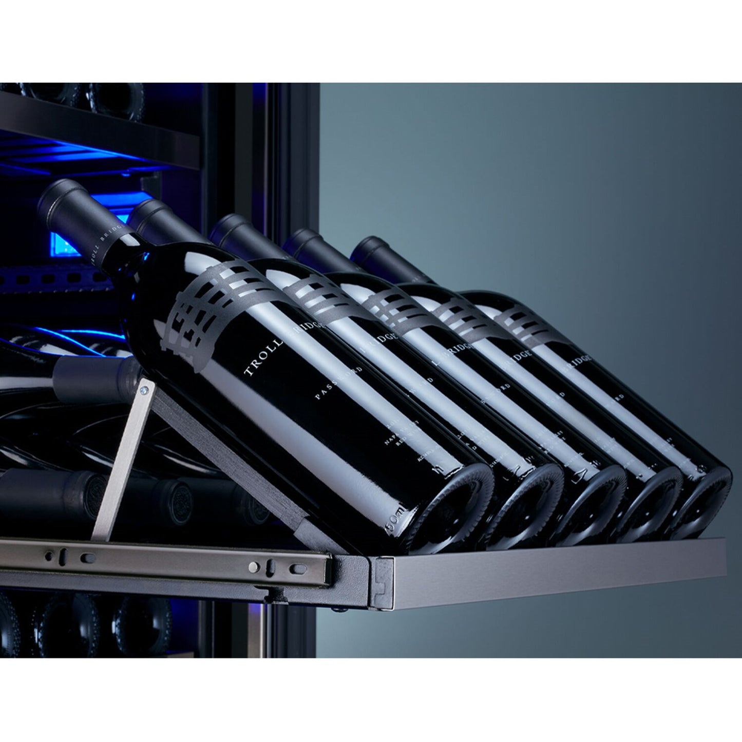 Zephyr Presrv 24" Dual Zone Wine Cooler | 138 Bottles | PRW24F02BG