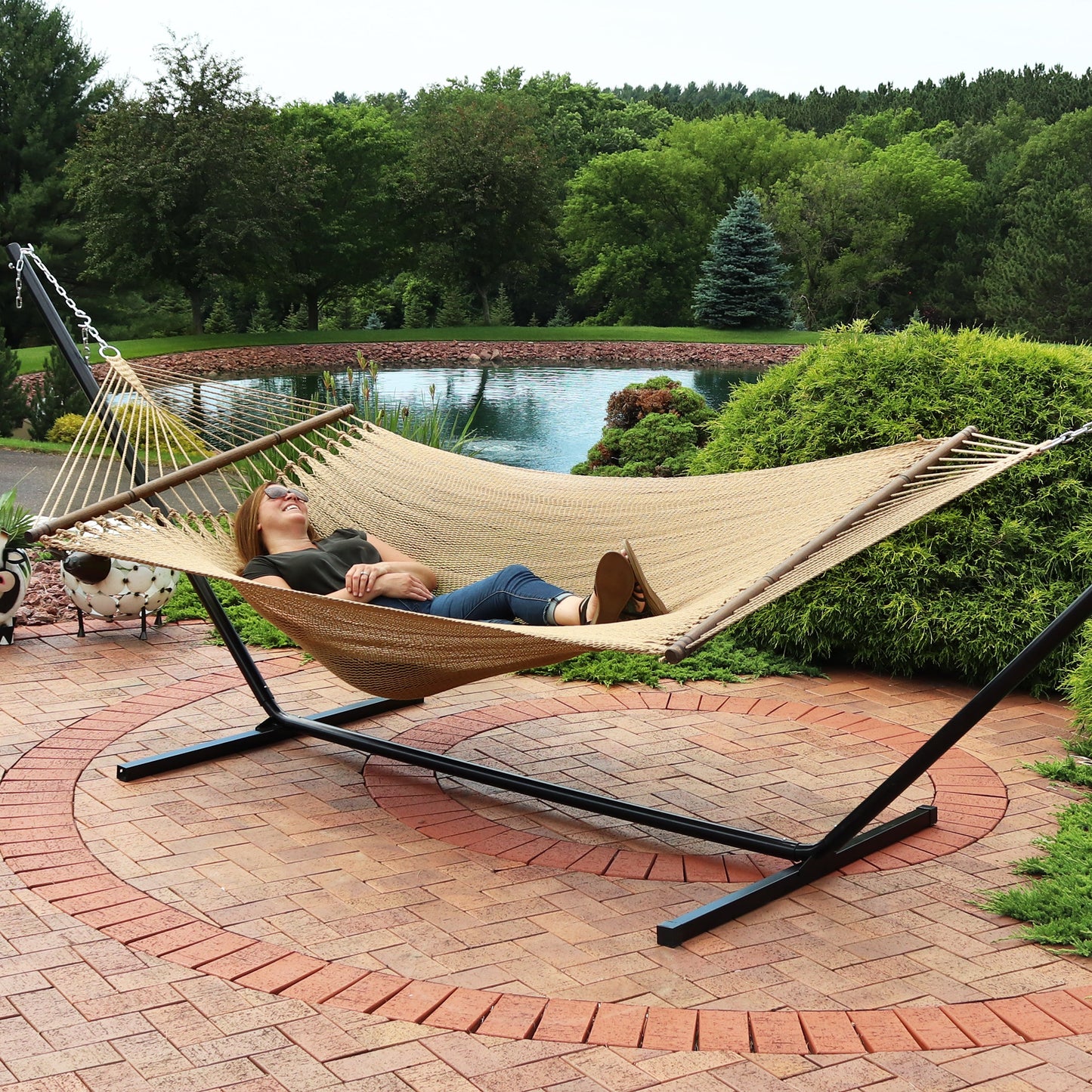 Large Polyester Rope Hammock with Spreader Bars | Holds 2 People | 600lb Capacity