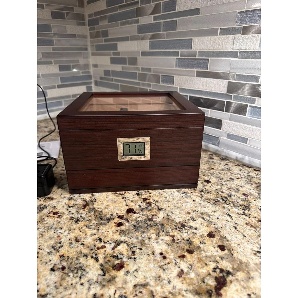 Renzo Glass Top Cigar Humidor | Holds 60 Cigars