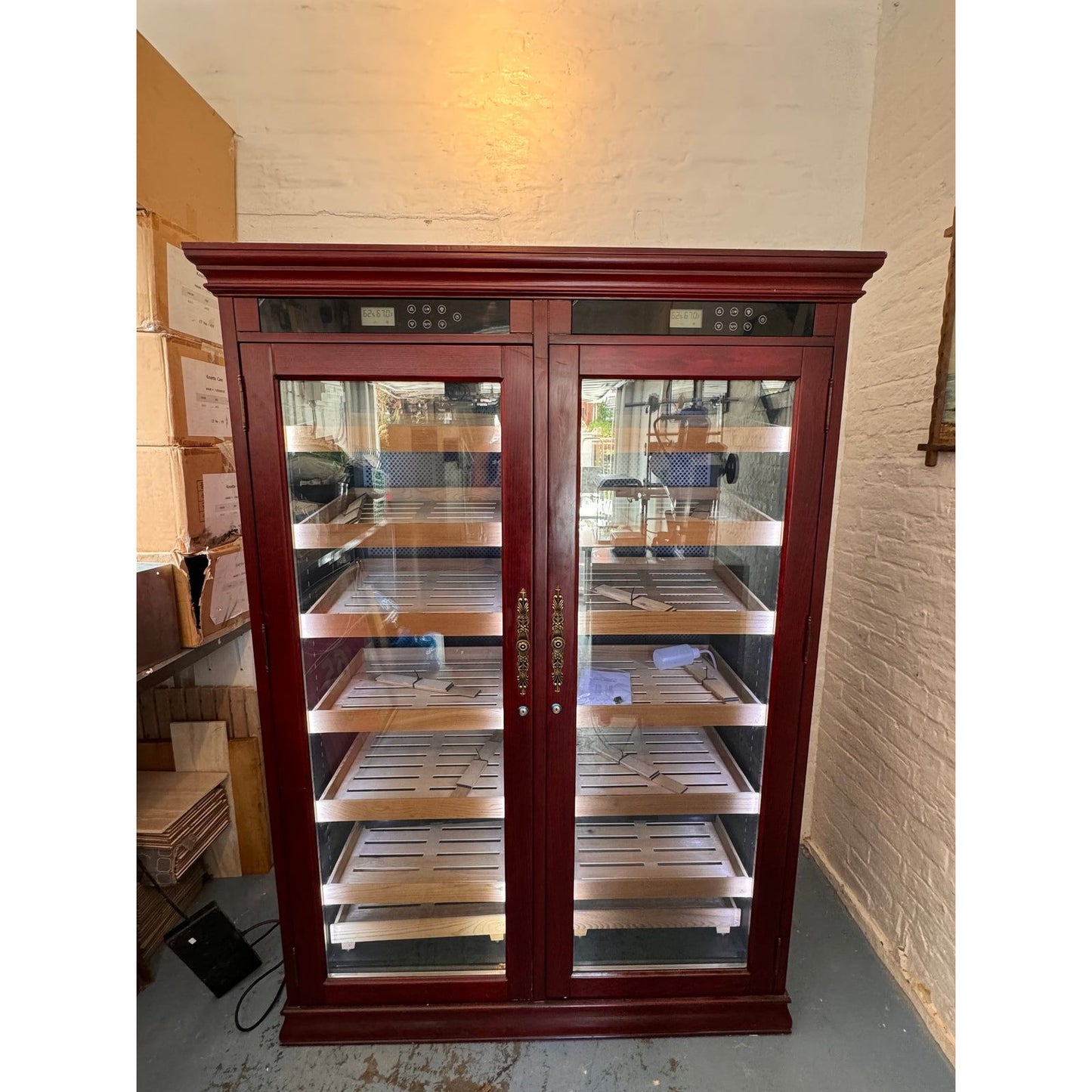 Reagan Electric Humidor Cabinet | Holds 4000 Cigars