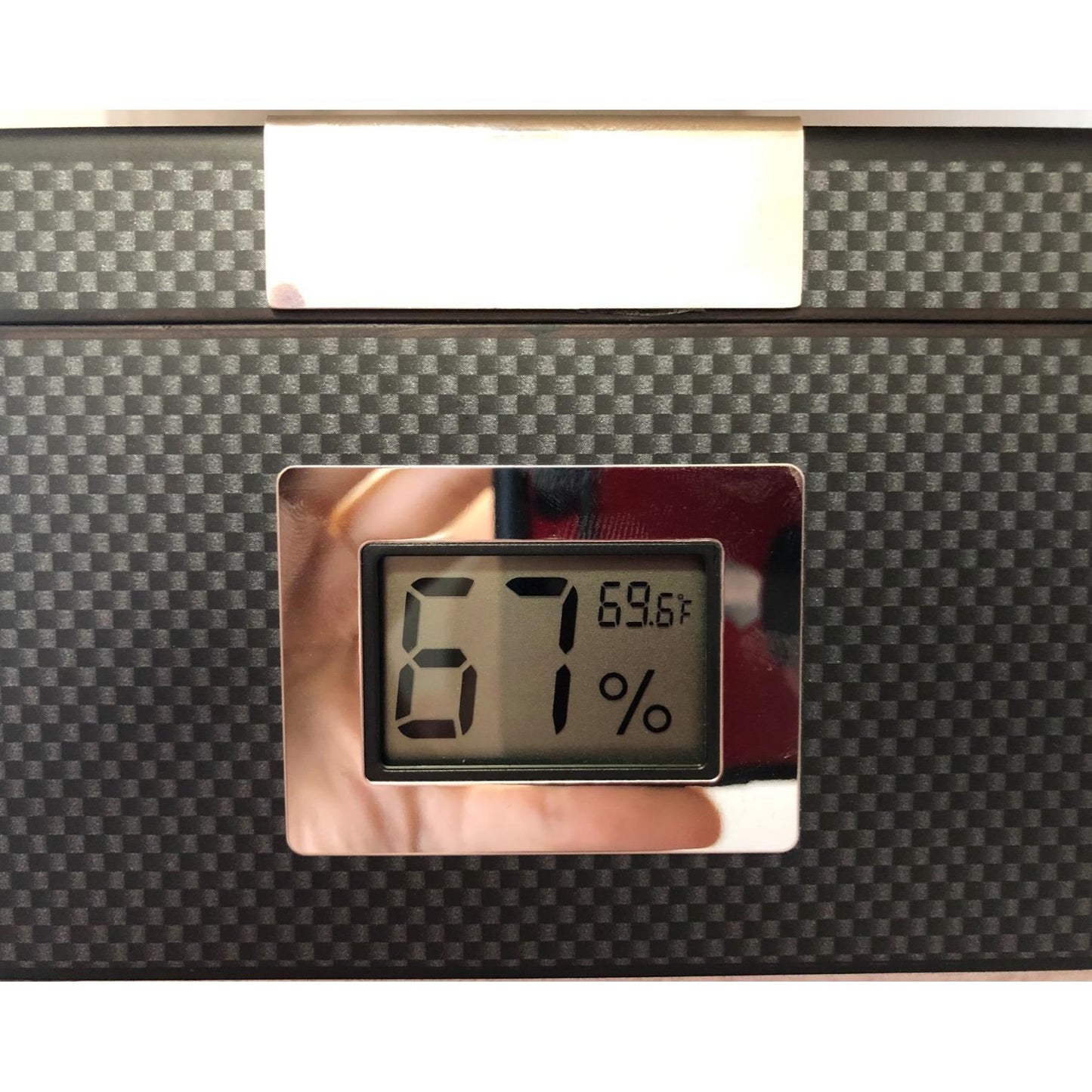 Kingston Carbon Fiber Humidor | Holds 50 Cigars