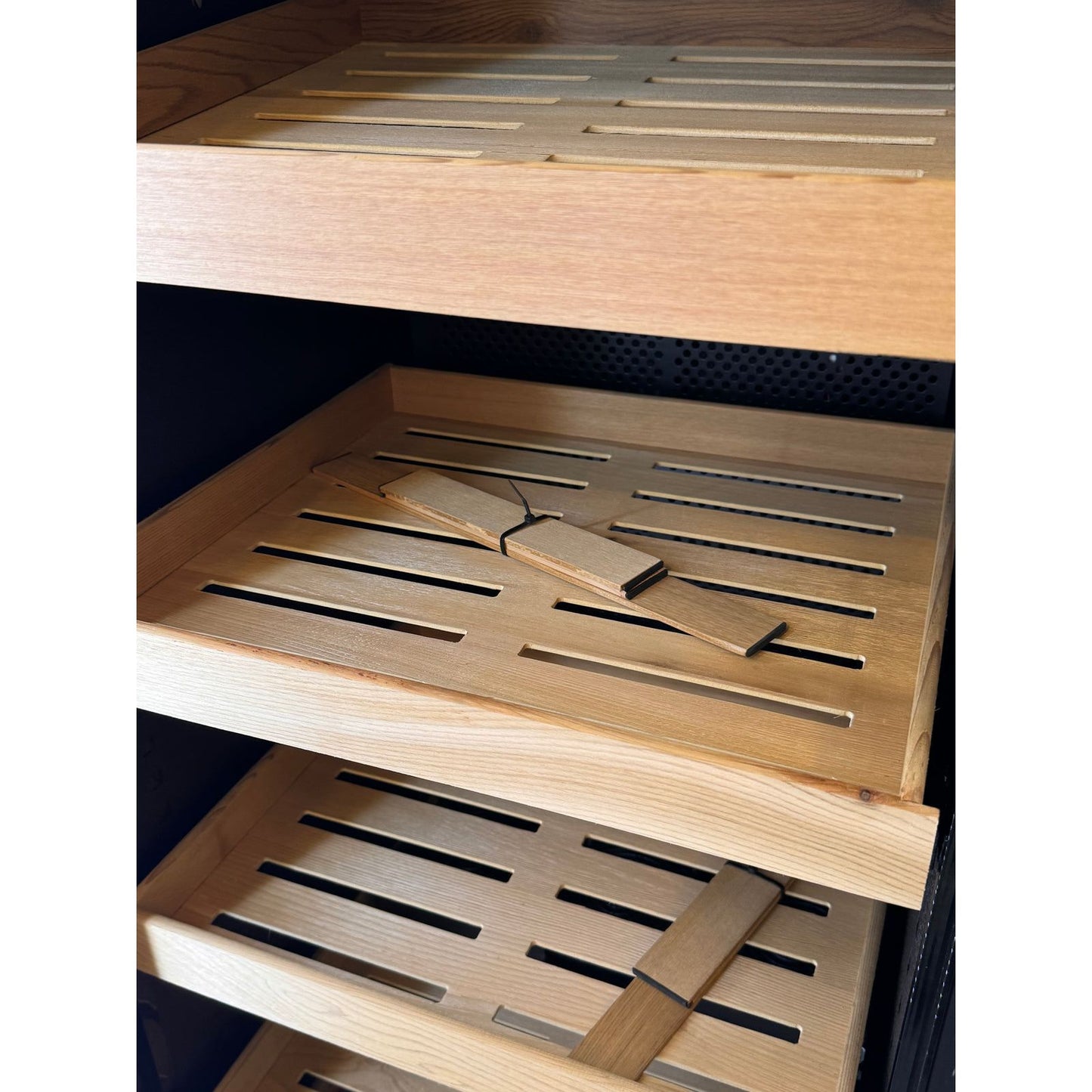 Reagan Electric Humidor Cabinet | Holds 4000 Cigars
