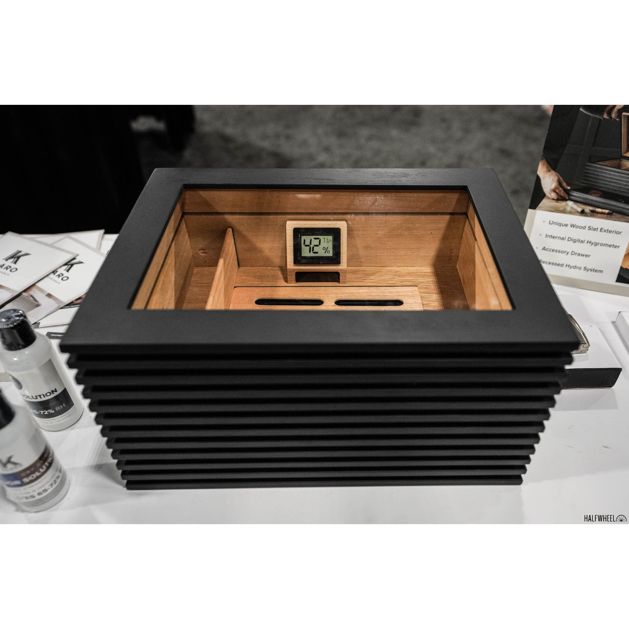 Kobi Glass Top Cigar Humidor | Holds 160 Cigars