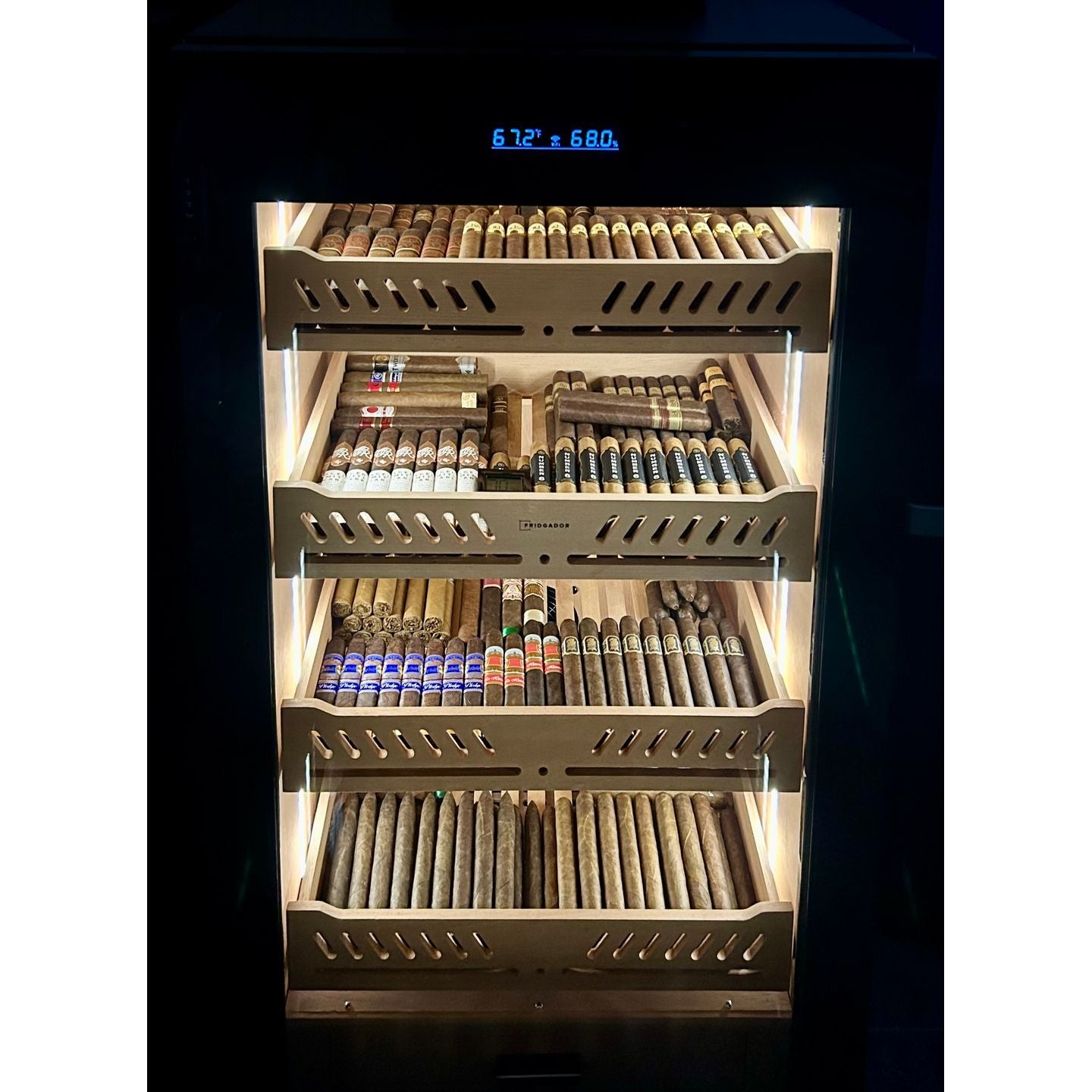 Airo Fridgador - Electric Humidor Cabinet