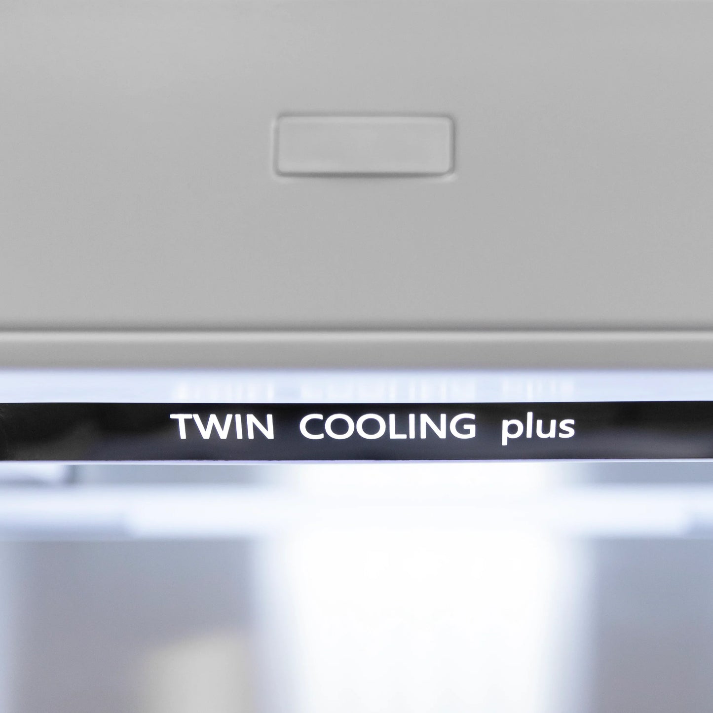 ZLINE 60 In. 32.2 cu. Ft. Panel Ready Built-In 4-Door French Door Refrigerator with Gold Handles, RBIV-60-G