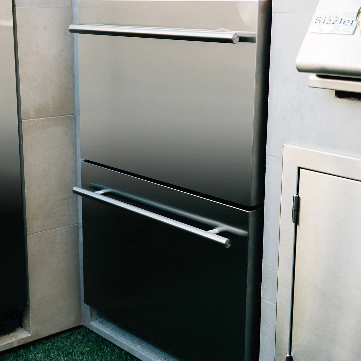 Summerset 5.3c Deluxe Outdoor Rated 2-Drawer Fridge