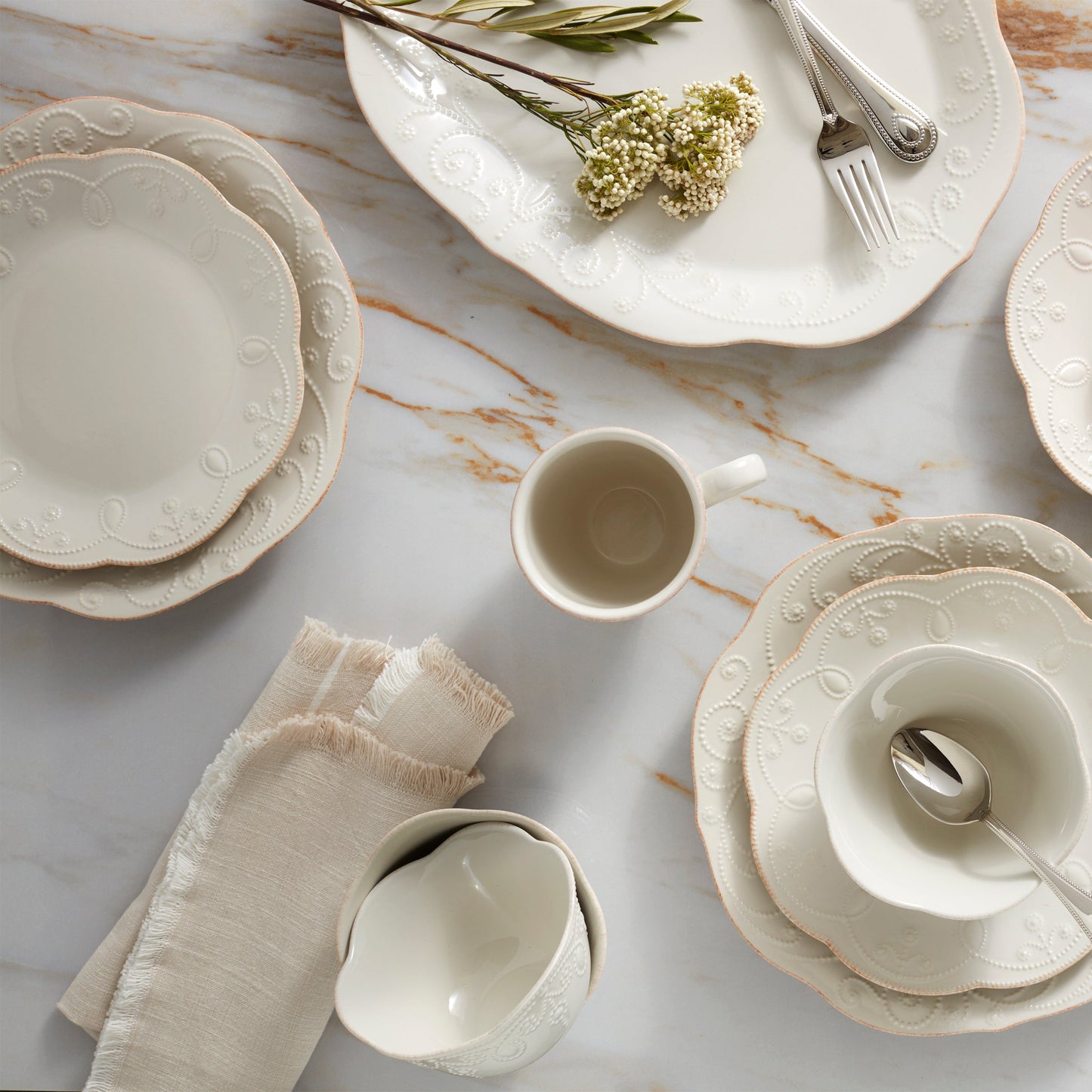 French Perle 12-Piece Plate & Mug Dinnerware Set