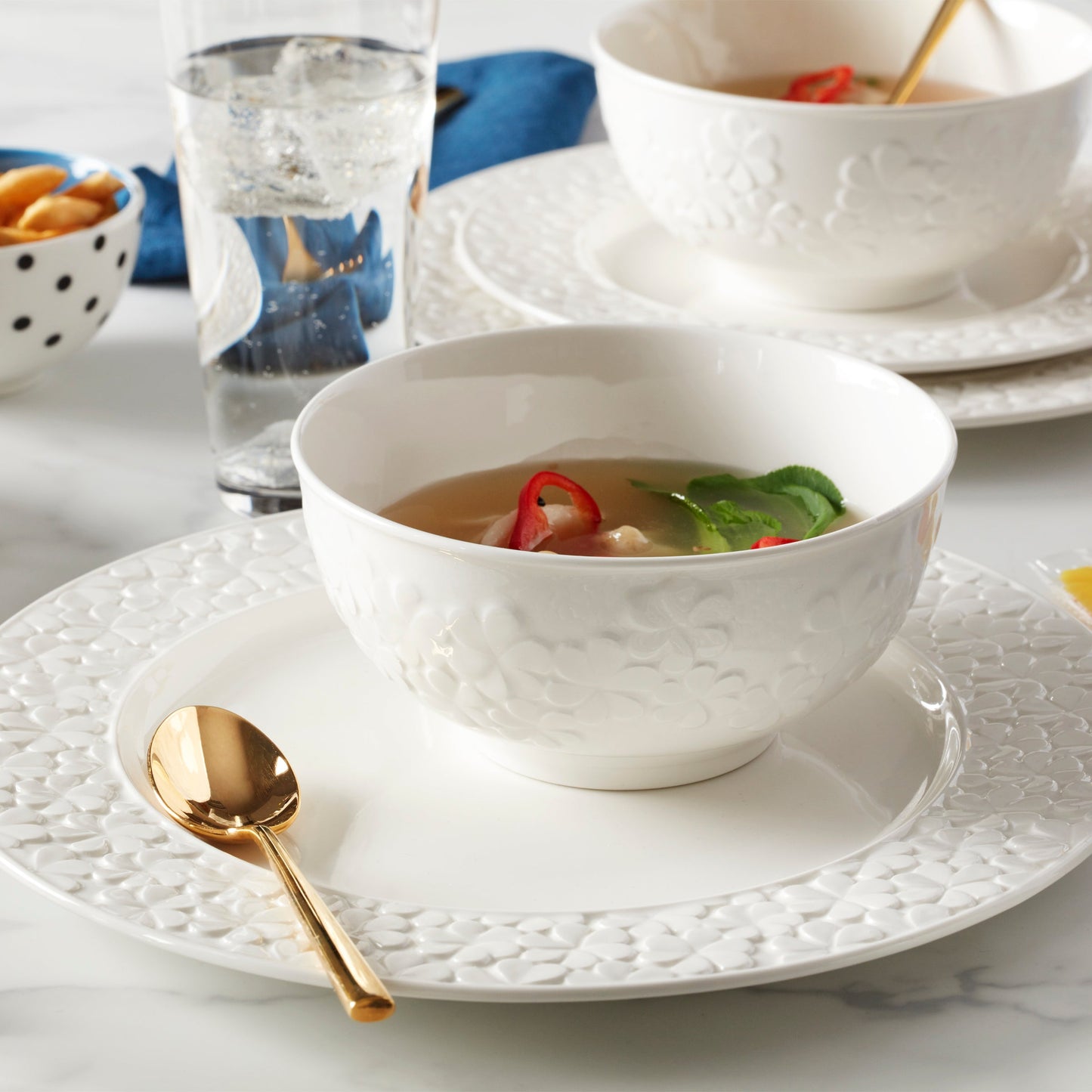 Blossom Lane 16-Piece Dinnerware Set