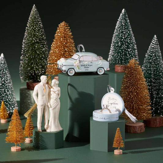 2023 Just Married Vintage Car Ornament