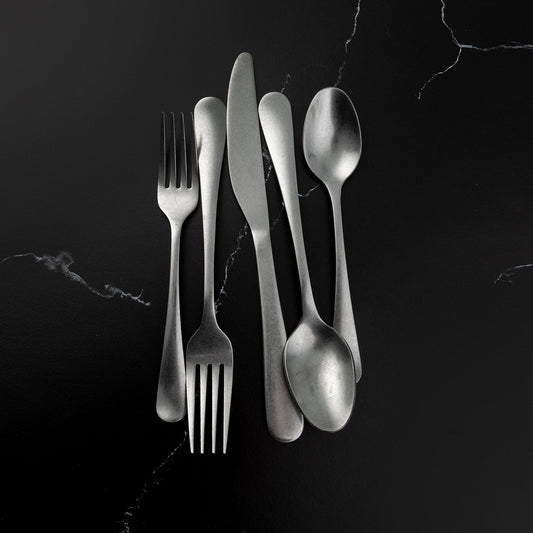 Rhiannon Rumble 20-Piece Flatware Set