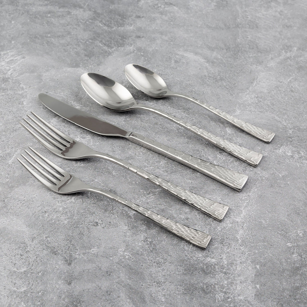 Finnley Hammered Mirror 20-Piece Flatware Set