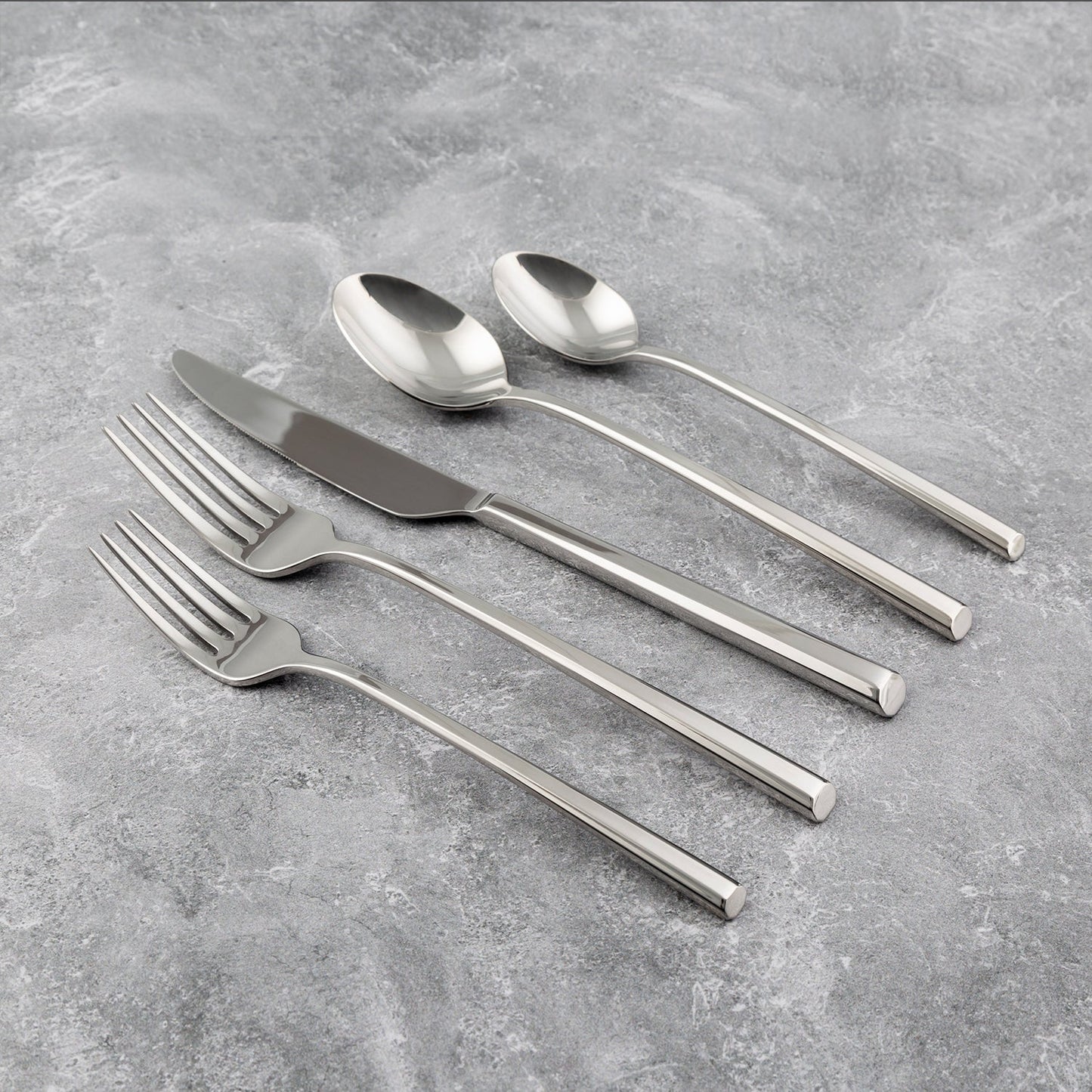 Isobel Mirror 20-Piece Flatware Set