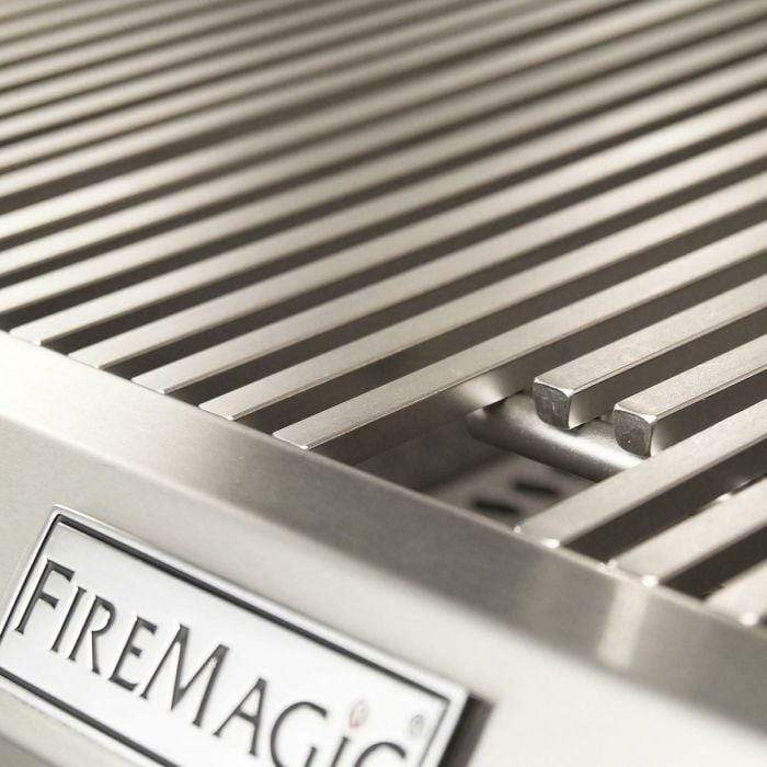 Fire Magic Echelon Diamond 30” Built-In Gas Grill / Rotisserie Backburner, Infrared Sear Burner, Magic View Window, Analog Thermometer / E660i-8LA-W