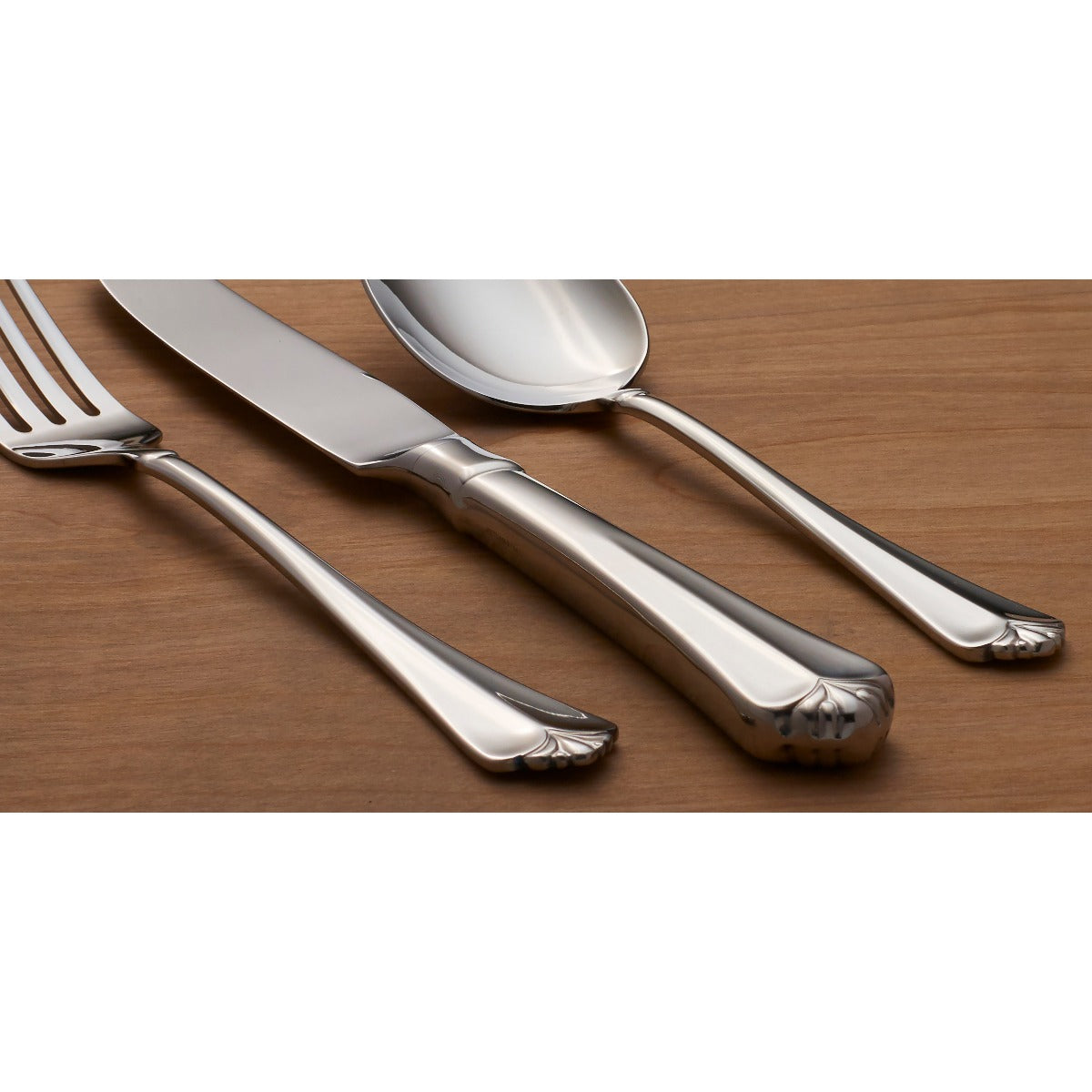 Oneida Juilliard 6 Piece Fine Flatware Serving Set